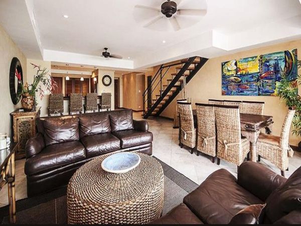 Beautiful Vacation Condo with Communal Pool & Hot Tub