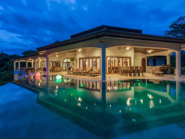 Guanacaste Luxury Villa with 5 Bedrooms - Playa Hermosa