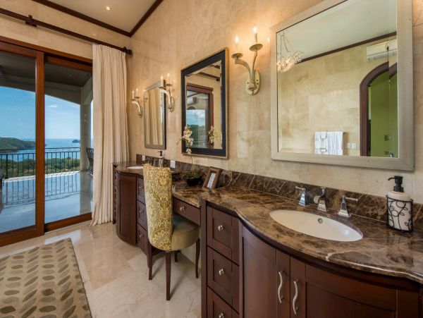 Guanacaste Luxury Villa with 5 Bedrooms - Playa Hermosa