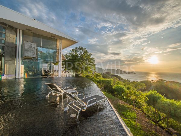 Playa Ocotal Luxury Views, Pool Five Bedrooms