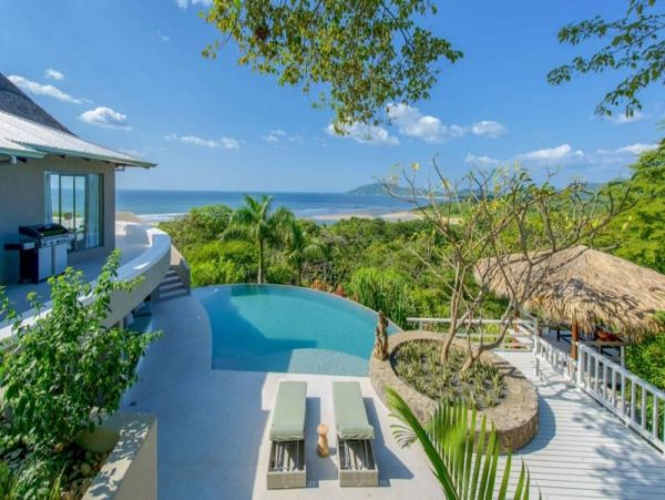 Five Bedroom Luxury Tamarindo Vacation Villa Staff Pool