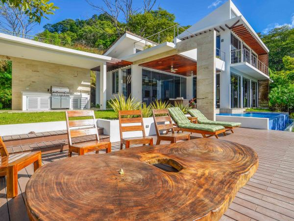 Luxury Tamarindo Rental with Ocean Views and Infinity Pool