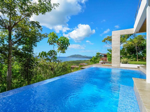 Luxury Tamarindo Rental with Ocean Views and Infinity Pool