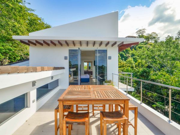 Luxury Tamarindo Rental with Ocean Views and Infinity Pool