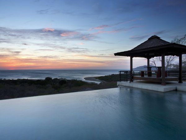 Playa Tamarindo luxury Vacation Home Eight Bedrooms