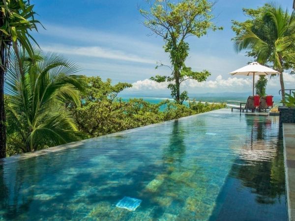 Luxury Five Bedroom Villa in Puntarenas with Ocean View