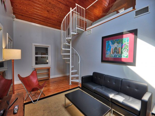Twin Cottages with 2 bedrooms each close to Duval Street