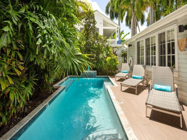 Charming Vacation Pool Home in Key West Close to Beach