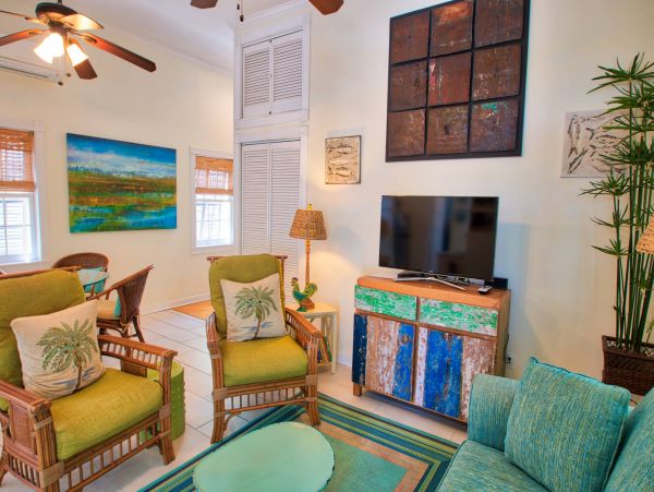 Charming Key West Style Cottage