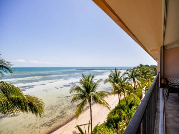 The Florida Keys Condo 963894