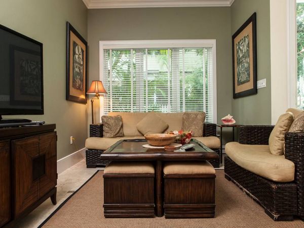 Luxury Townhome Three Blocks from Duval Street
