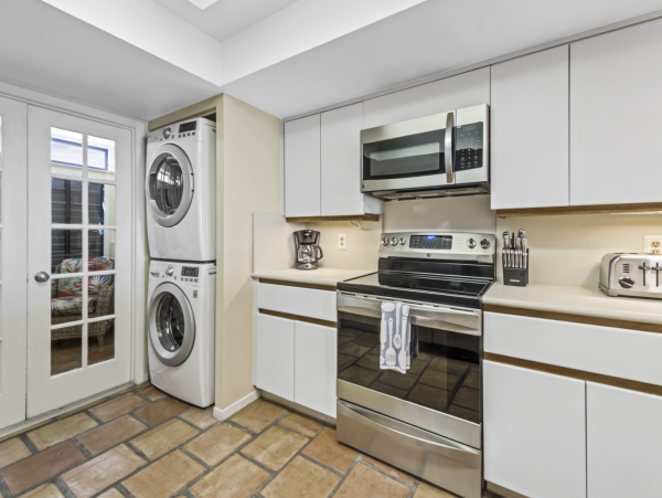 Beach Vacation Condo Two Bedroom