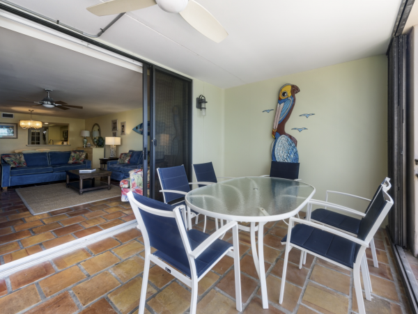 Beach Vacation Condo Two Bedroom