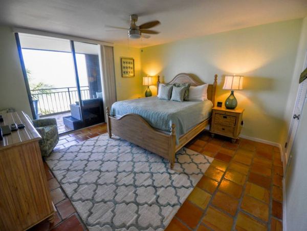 Beach Vacation Condo Two Bedroom