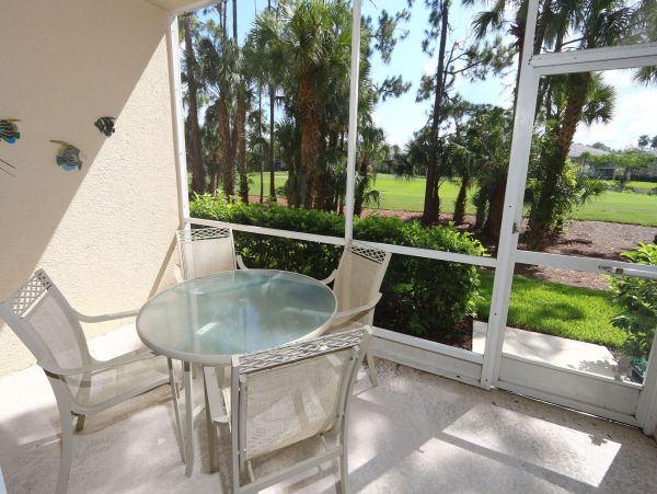 Beautiful Vacation Condo with Communal Pool & Hot Tub