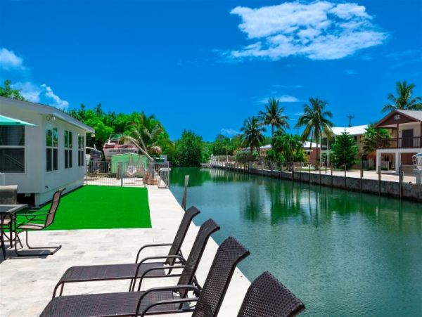 Waterfront Luxury Marathon Vacation Home Five Bedroom