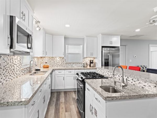 Waterfront Luxury Marathon Vacation Home Five Bedroom