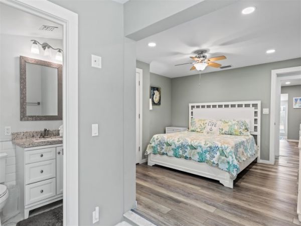 Waterfront Luxury Marathon Vacation Home Five Bedroom