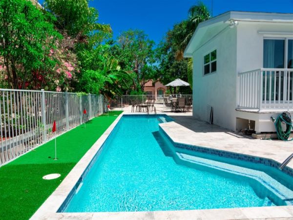 Waterfront Luxury Marathon Vacation Home Five Bedroom
