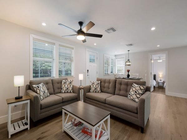 Steps to Beach Anna Maria Island Vacation Home Sleeps 8