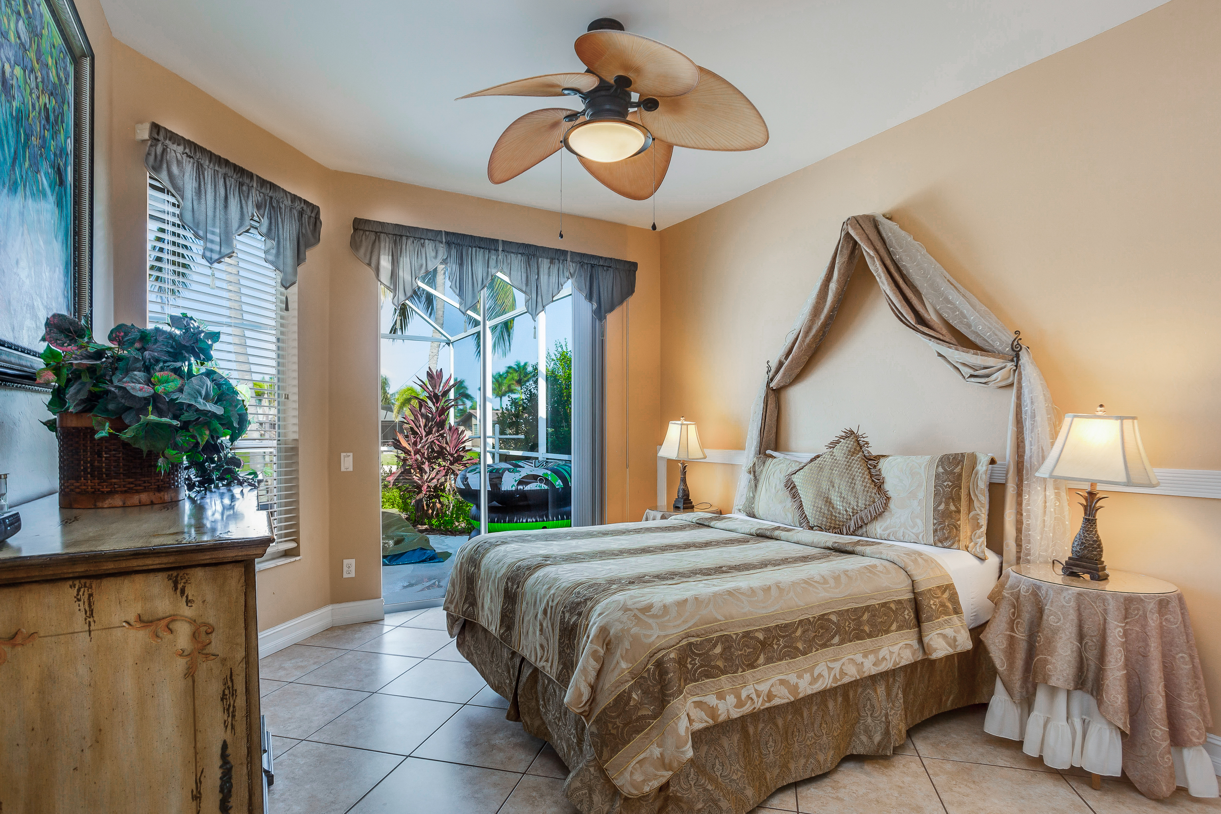 Cape Coral Vacation Home With Private Pool And Dock 8 Guests