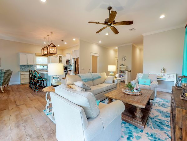 Lovely Vacation Home In Anna Maria 3 Bedrooms Walk To Beach