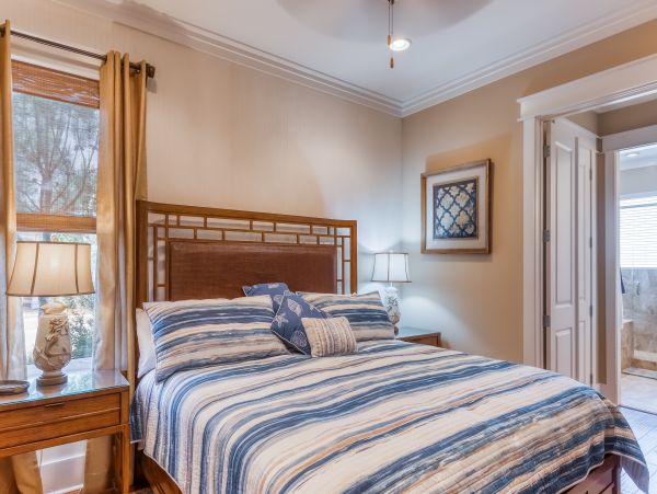Santa Rosa Beach Four Bedroom Rental Home Sleeps 10 Guests