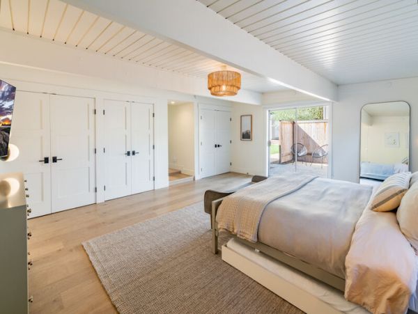 Short Walk to Beach Montecito Vacation Home Sleeps 6 Guests