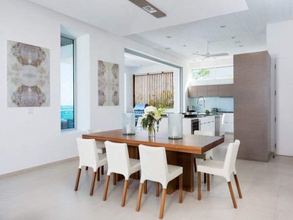 Beachfront Five Bedroom Luxury Villa in Turks and Caicos