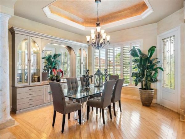 Luxurious Englewood Bayfront Home with Stunning Views