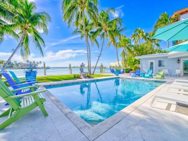 Luxury Marathon Florida Oceanfront Vacation Rental - Florida Keys Waterfront Home with Pool & Dock