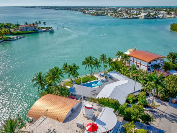 Luxury Marathon Florida Oceanfront Vacation Rental - Florida Keys Waterfront Home with Pool & Dock