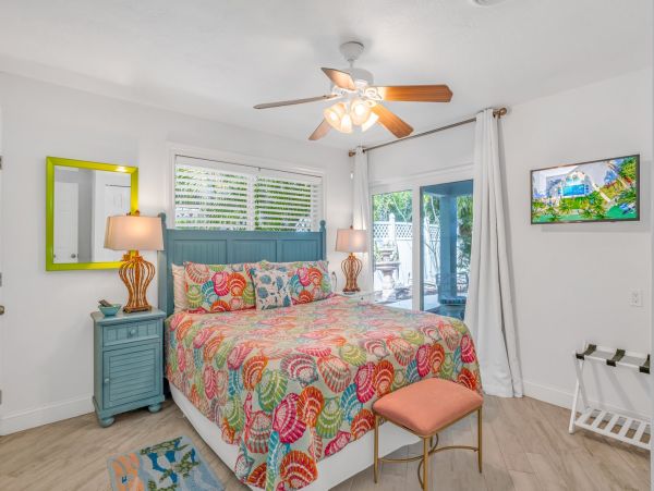 Luxury Marathon Florida Oceanfront Vacation Rental - Florida Keys Waterfront Home with Pool & Dock