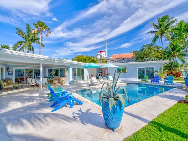 Luxury Marathon Florida Oceanfront Vacation Rental - Florida Keys Waterfront Home with Pool & Dock