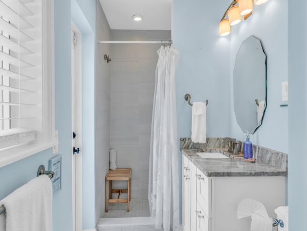 Luxury Marathon Florida Oceanfront Vacation Rental - Florida Keys Waterfront Home with Pool & Dock