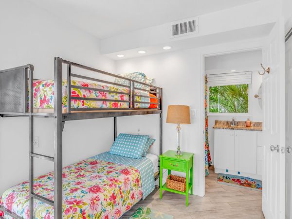 Luxury Marathon Florida Oceanfront Vacation Rental - Florida Keys Waterfront Home with Pool & Dock