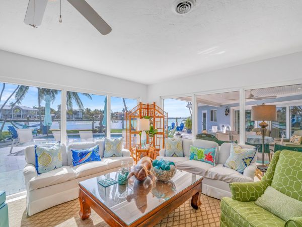 Luxury Marathon Florida Oceanfront Vacation Rental - Florida Keys Waterfront Home with Pool & Dock