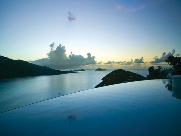 Oceanview St. Thomas Luxury Vacation Home Plus Cottage