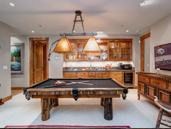 Walk to Lift Five Bedroom Vacation Home in Jackson Hole