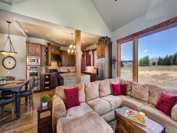 Jackson Hole Four Bedroom Vacation Home with Private Hot Tub