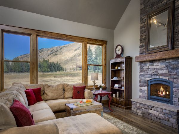 Jackson Hole Four Bedroom Vacation Home with Private Hot Tub