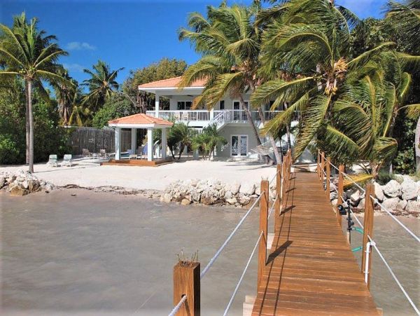 Oceanfront 3 Bedroom Home Beautiful Islamorada Pool & Dock