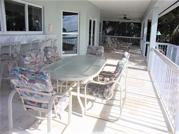Oceanfront 3 Bedroom Home Beautiful Islamorada Pool & Dock