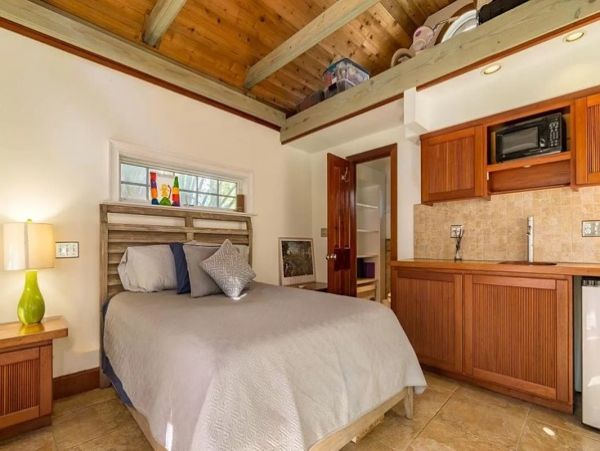 Key West Walk to Beach Four Bedroom Vacation Home