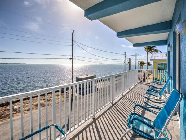 Canal Front Three Bedroom Pool Home on Marathon