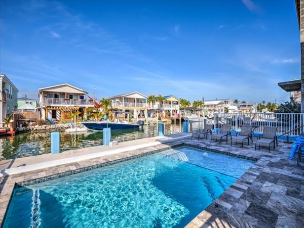 Canal Front Three Bedroom Pool Home on Marathon