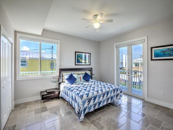 Canal Front Three Bedroom Pool Home on Marathon