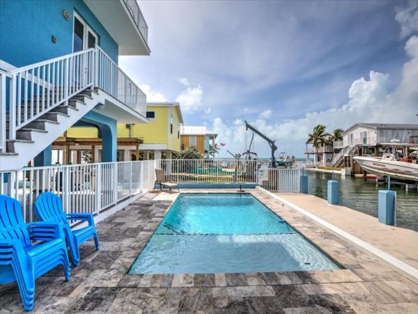 Canal Front Three Bedroom Pool Home on Marathon