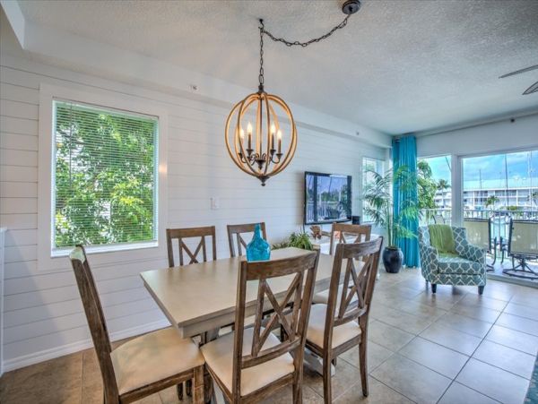 Three Bedroom Florida Keys Vacation Townhome Sleeps 6