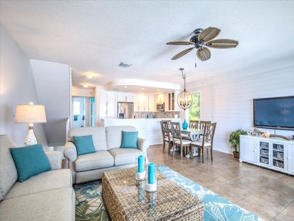 Three Bedroom Florida Keys Vacation Townhome Sleeps 6